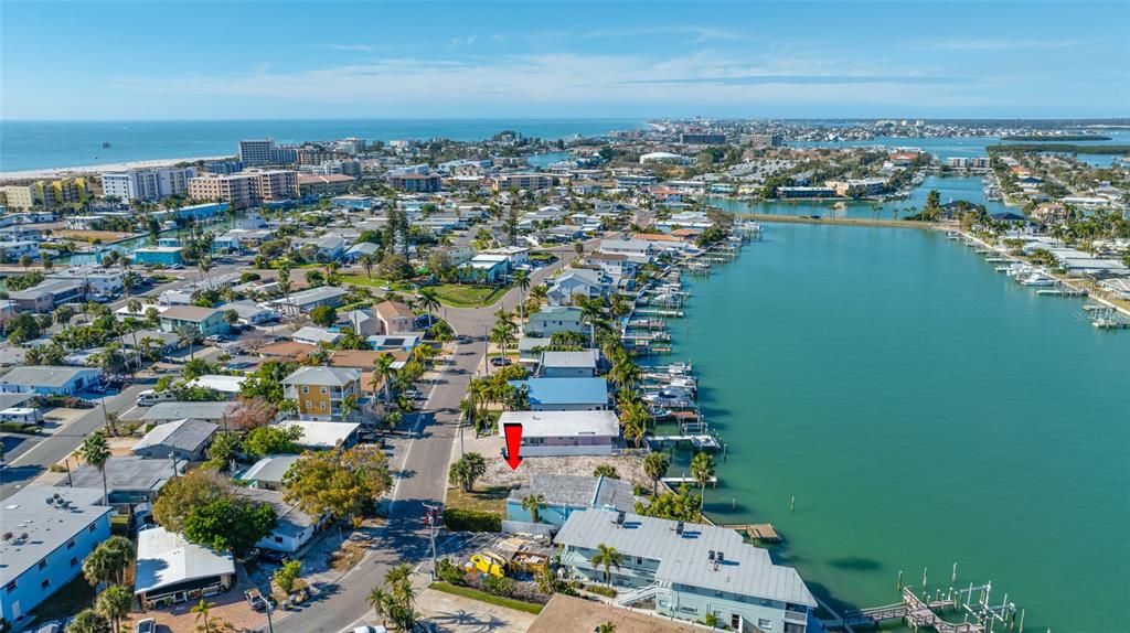 待售: $650,000 (0.10 acres)