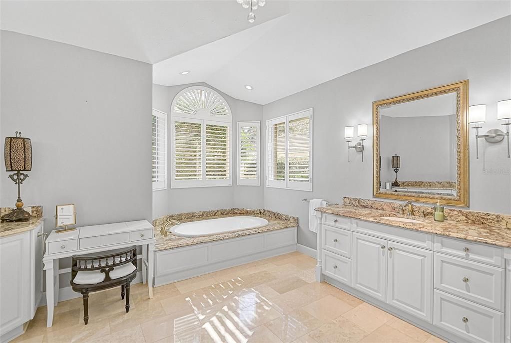For Sale: $2,850,000 (4 beds, 4 baths, 4359 Square Feet)