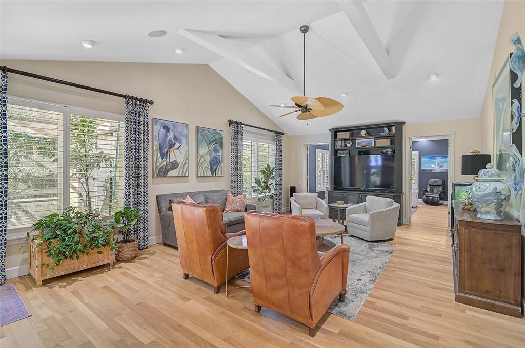For Sale: $2,850,000 (4 beds, 4 baths, 4359 Square Feet)