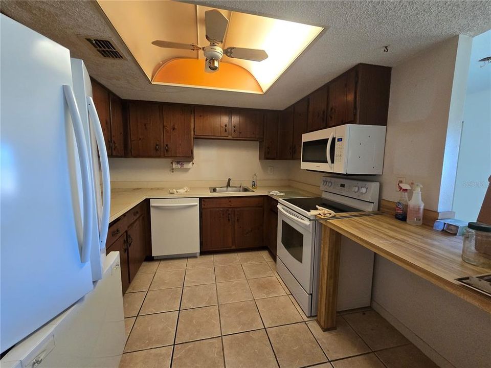 En Venta: $90,000 (2 camas, 2 baños, 1068 Pies cuadrados)