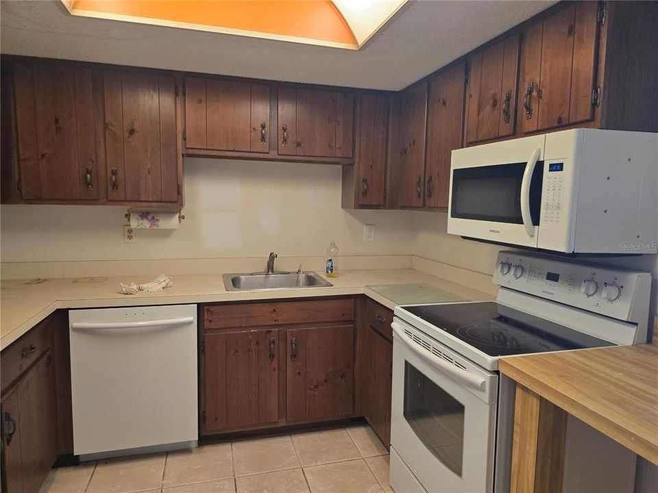 En Venta: $90,000 (2 camas, 2 baños, 1068 Pies cuadrados)