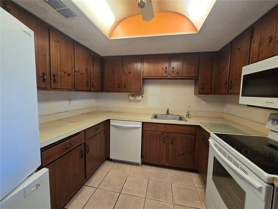 En Venta: $90,000 (2 camas, 2 baños, 1068 Pies cuadrados)