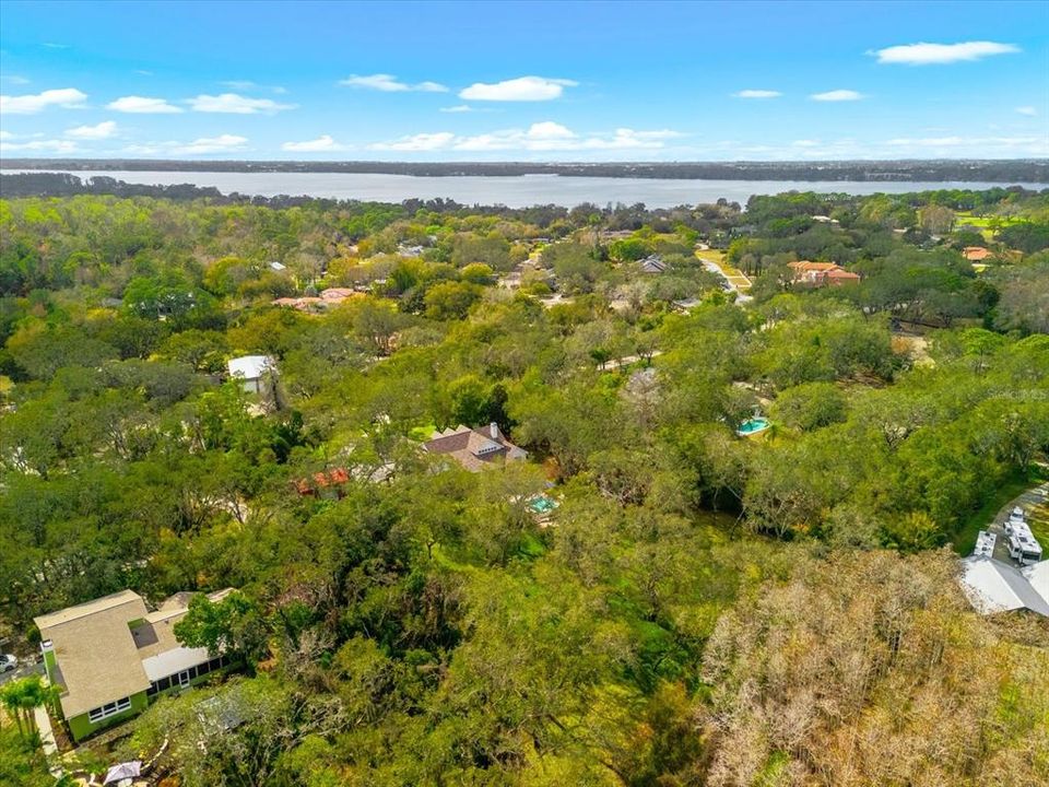 Activo con contrato: $1,225,000 (3 camas, 3 baños, 2800 Pies cuadrados)