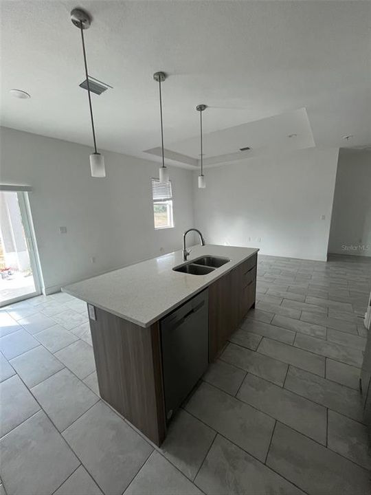 Active With Contract: $239,900 (3 beds, 2 baths, 1507 Square Feet)