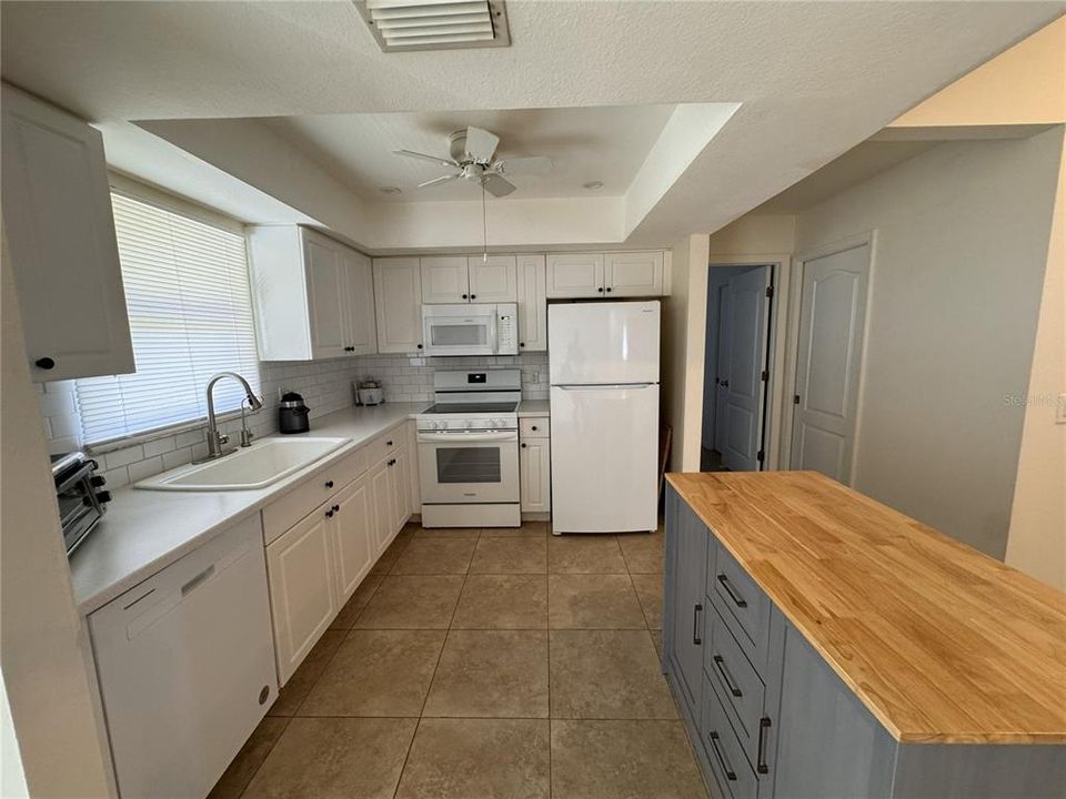 En Venta: $250,000 (3 camas, 2 baños, 1205 Pies cuadrados)