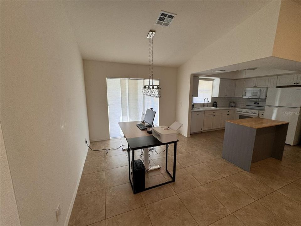 En Venta: $250,000 (3 camas, 2 baños, 1205 Pies cuadrados)