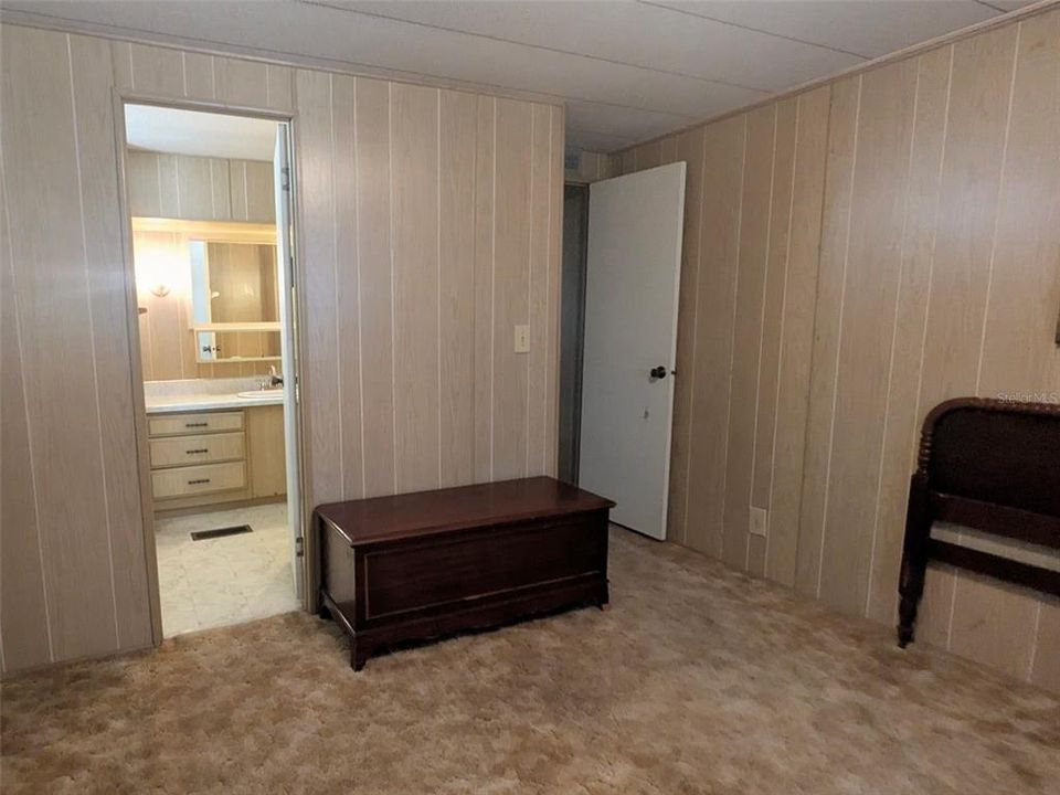 На продажу: $89,900 (2 спален, 2 ванн, 960 Квадратных фут)