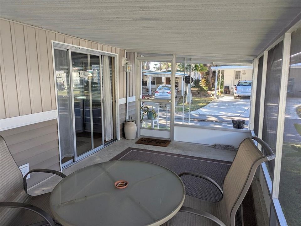 На продажу: $89,900 (2 спален, 2 ванн, 960 Квадратных фут)