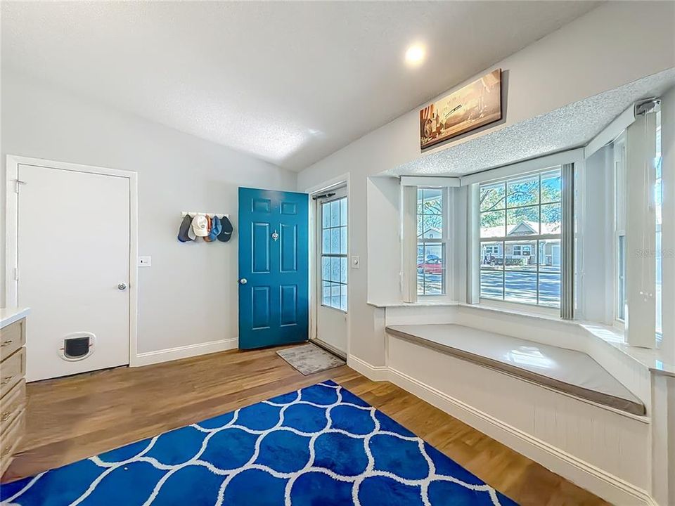 For Sale: $140,000 (2 beds, 2 baths, 1262 Square Feet)