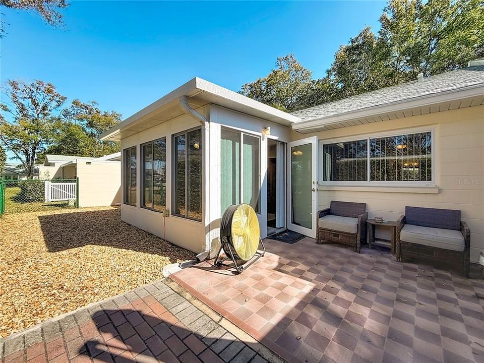 For Sale: $140,000 (2 beds, 2 baths, 1262 Square Feet)