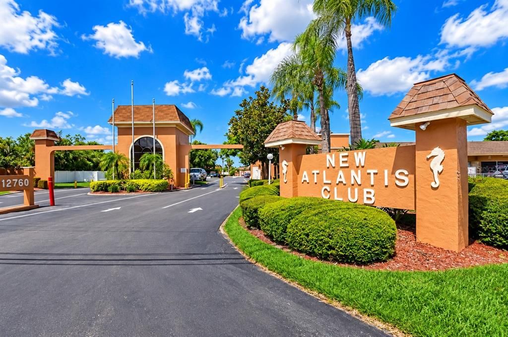 Active With Contract: $1,750 (1 beds, 1 baths, 747 Square Feet)