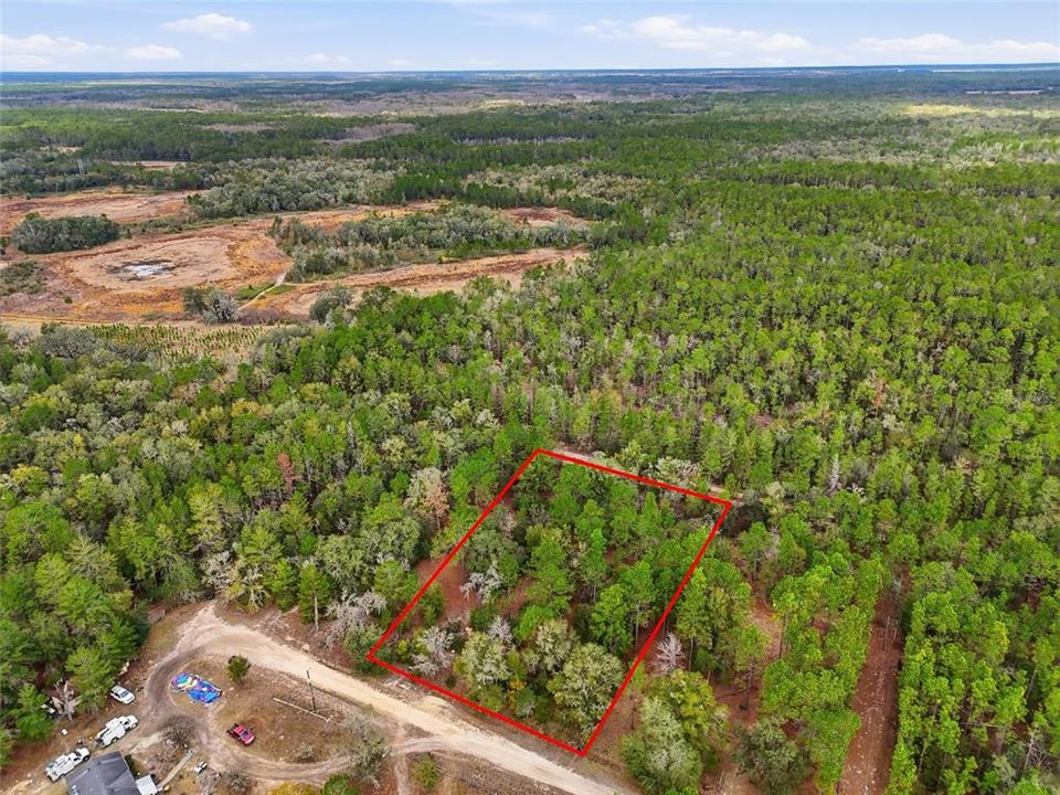 En Venta: $34,900 (1.10 acres)