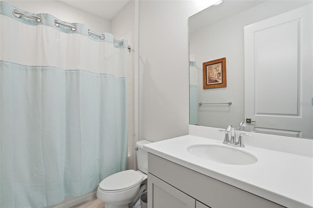 Active With Contract: $399,999 (2 beds, 2 baths, 1632 Square Feet)