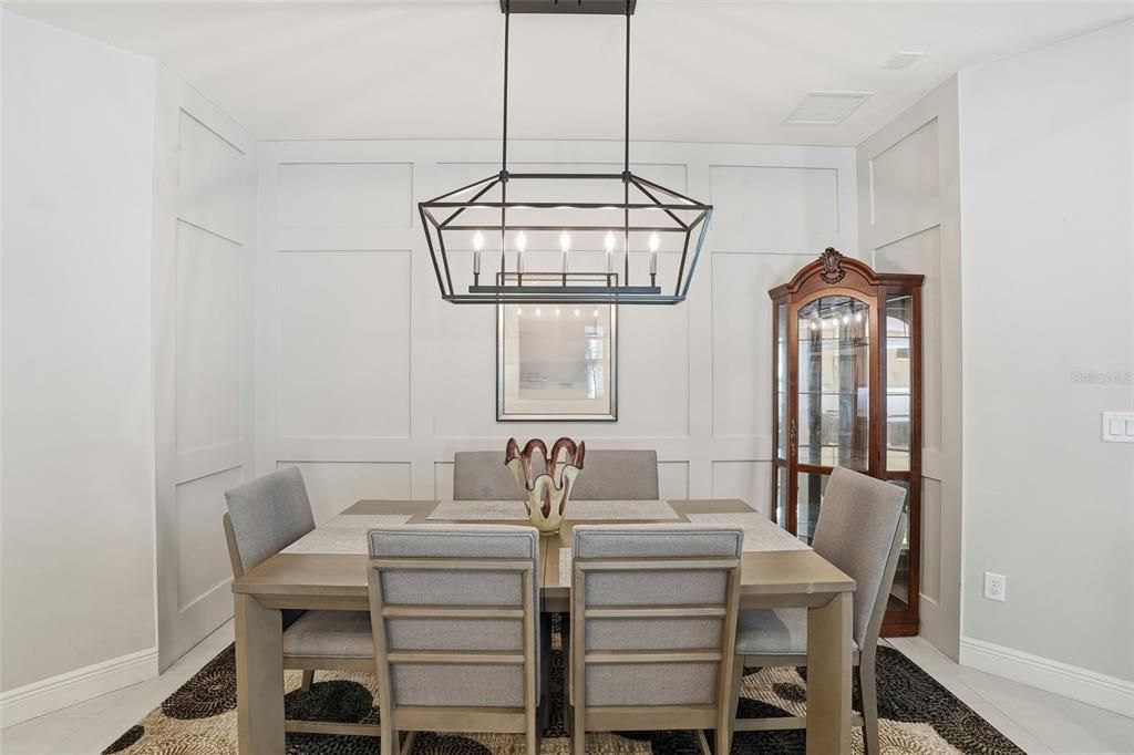 Active With Contract: $399,999 (2 beds, 2 baths, 1632 Square Feet)