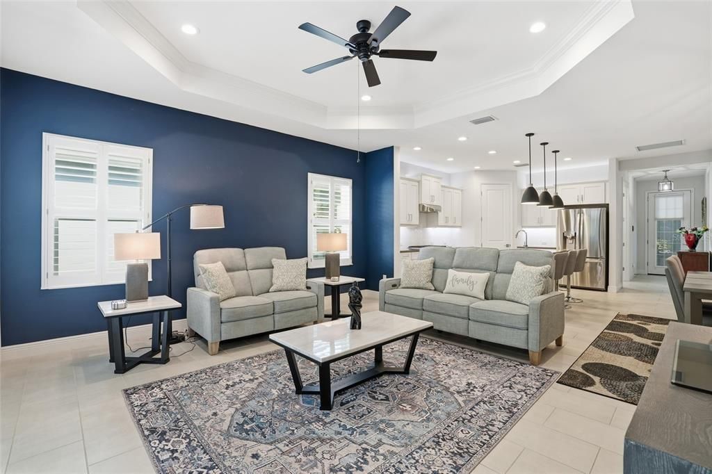 Active With Contract: $399,999 (2 beds, 2 baths, 1632 Square Feet)