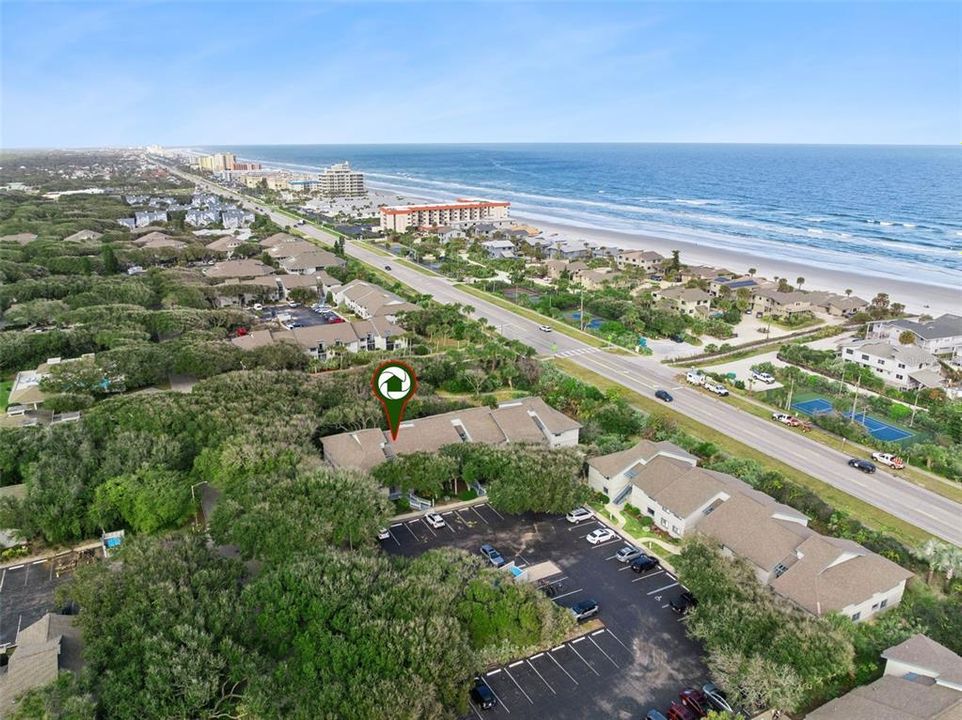 For Sale: $299,900 (1 beds, 1 baths, 891 Square Feet)
