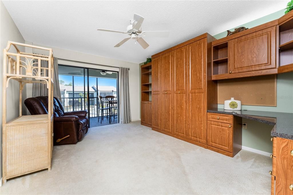 For Sale: $165,000 (2 beds, 2 baths, 1177 Square Feet)