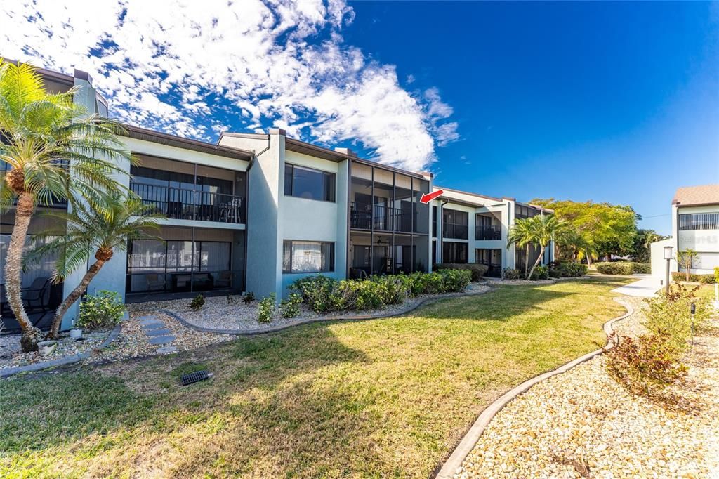 For Sale: $165,000 (2 beds, 2 baths, 1177 Square Feet)