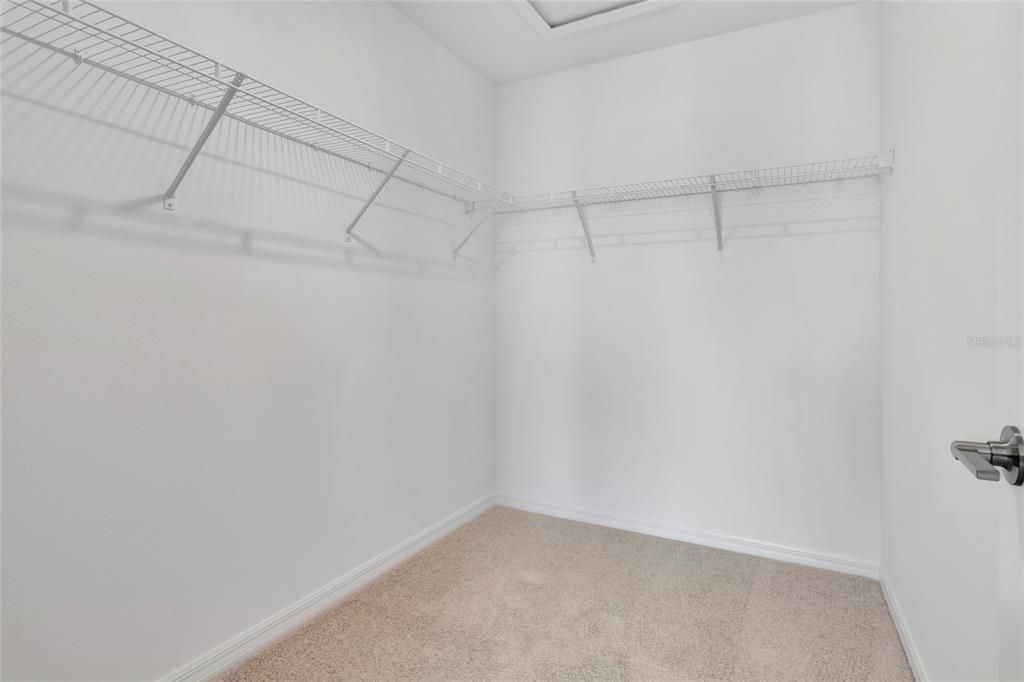 En Venta: $270,000 (3 camas, 2 baños, 1574 Pies cuadrados)