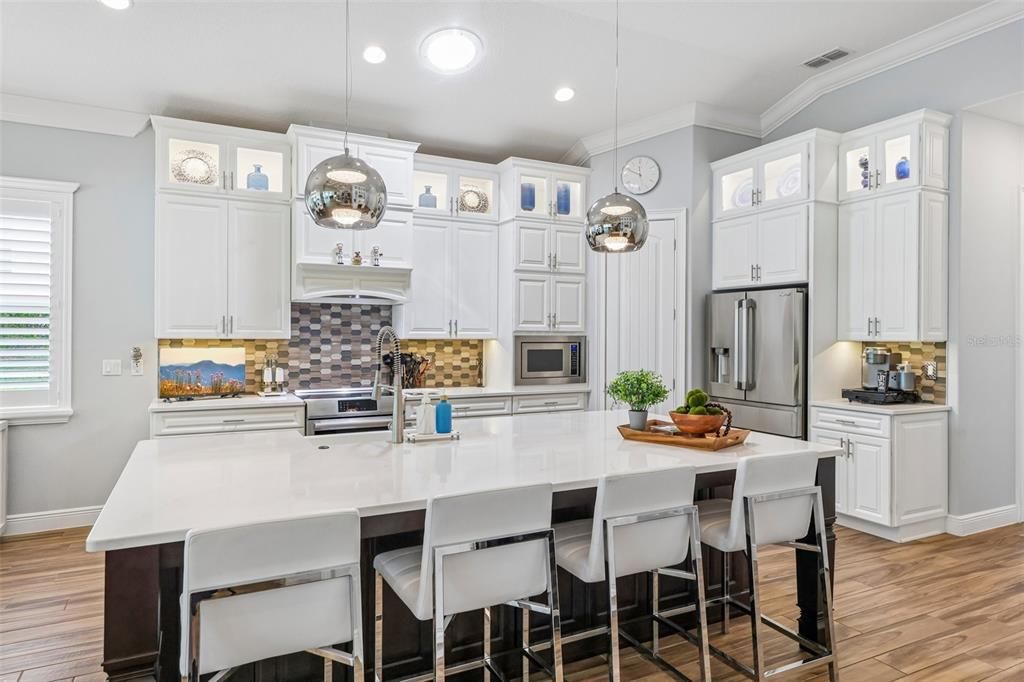 Active With Contract: $645,000 (4 beds, 3 baths, 2900 Square Feet)