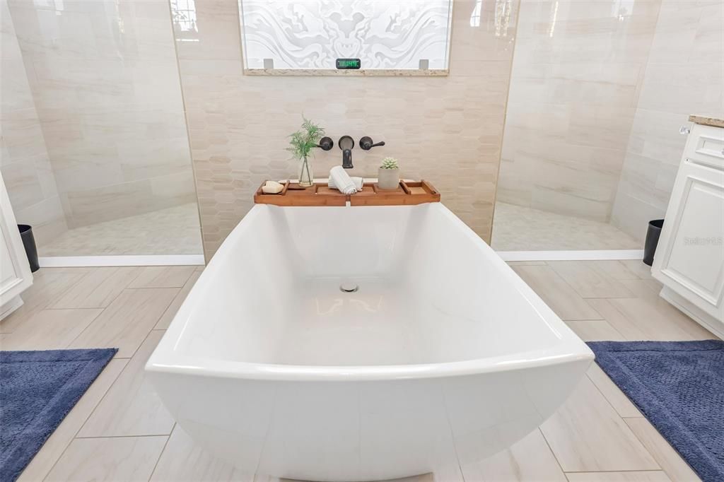Active With Contract: $645,000 (4 beds, 3 baths, 2900 Square Feet)