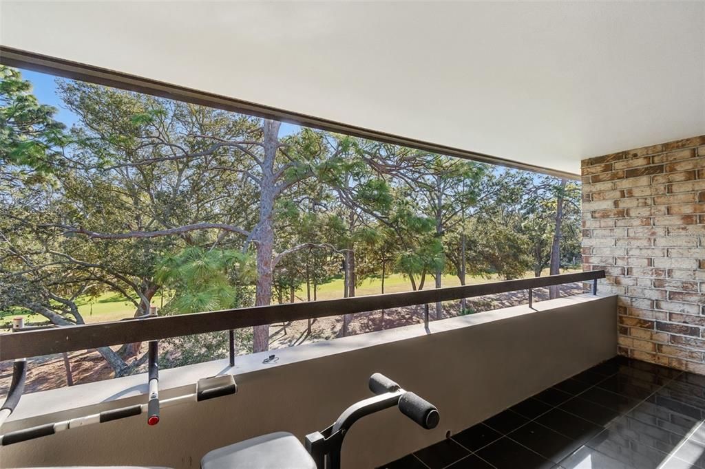 Active With Contract: $159,000 (1 beds, 1 baths, 610 Square Feet)