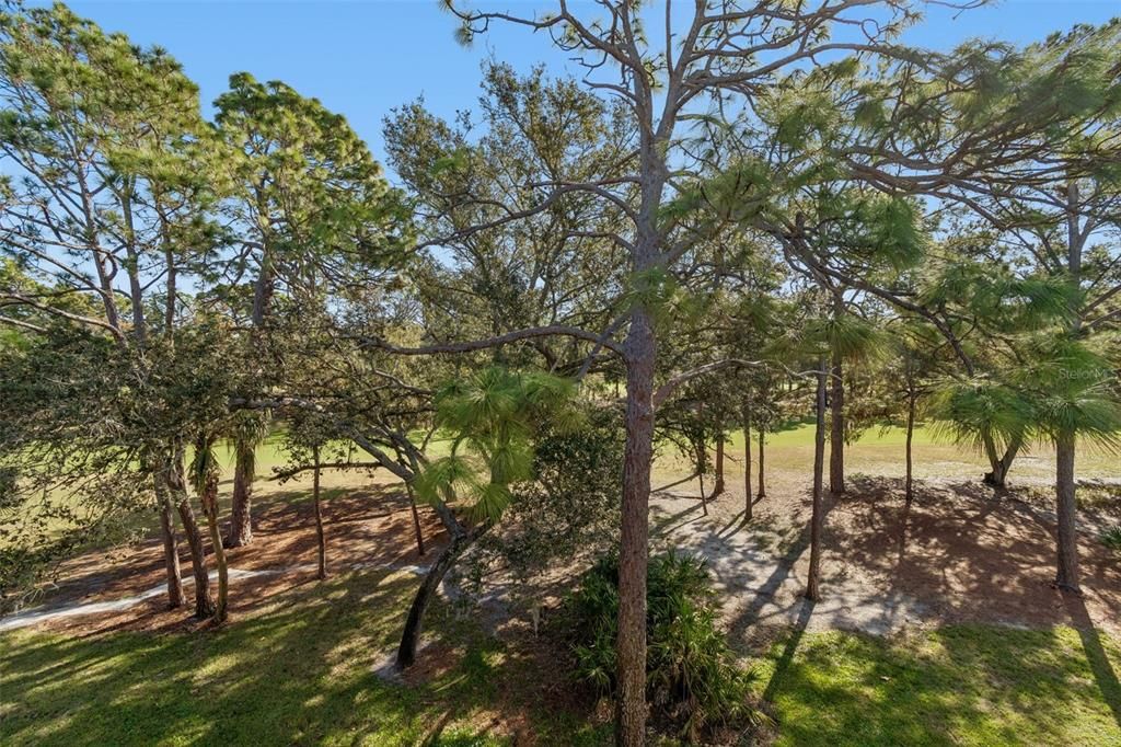 Active With Contract: $159,000 (1 beds, 1 baths, 610 Square Feet)