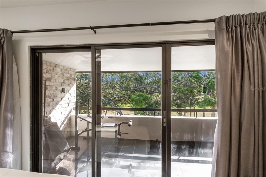 Active With Contract: $159,000 (1 beds, 1 baths, 610 Square Feet)