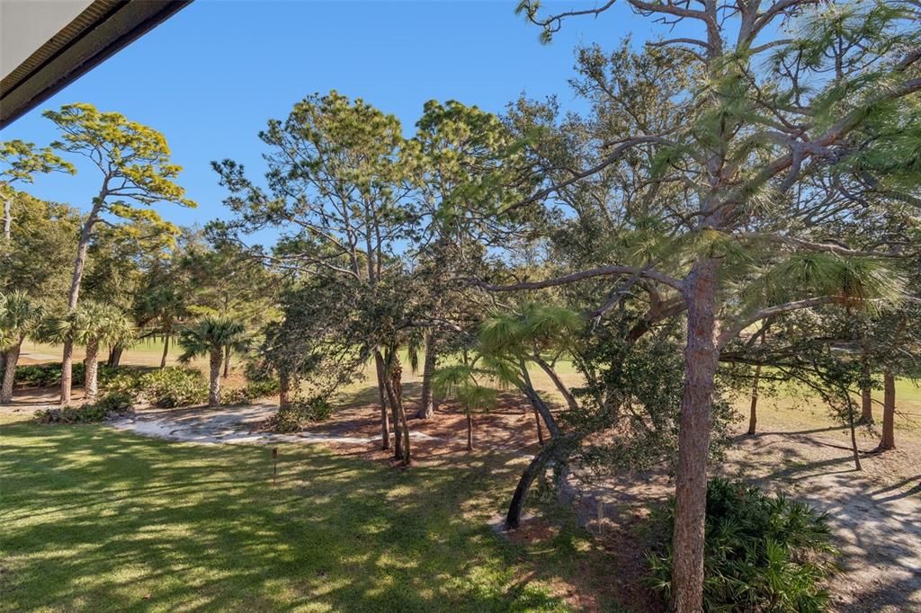 Active With Contract: $159,000 (1 beds, 1 baths, 610 Square Feet)
