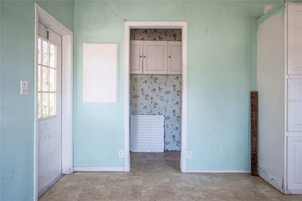 待售: $109,950 (4 贝兹, 2 浴室, 1488 平方英尺)