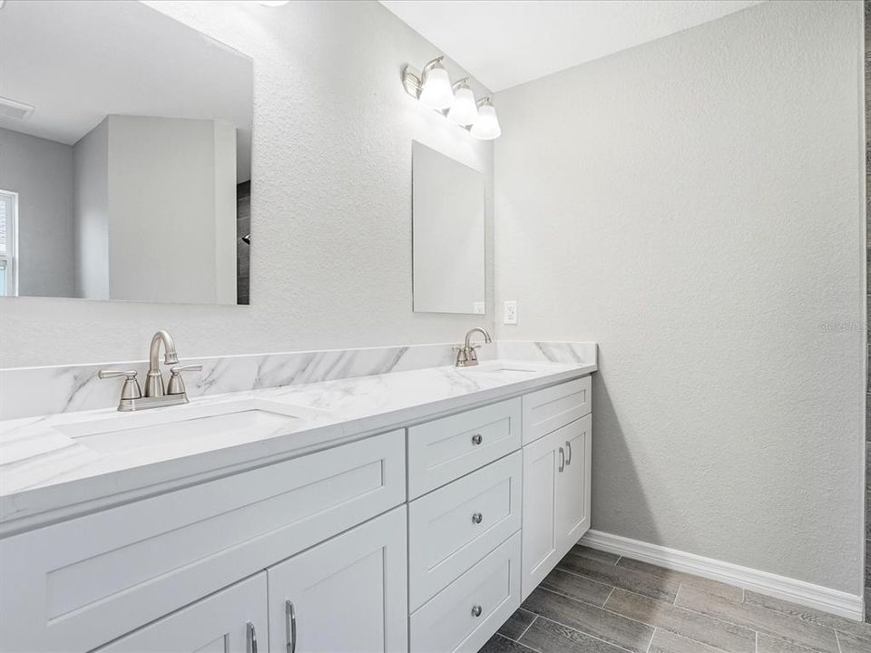 Activo con contrato: $279,900 (3 camas, 2 baños, 1639 Pies cuadrados)