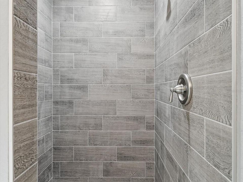 Activo con contrato: $279,900 (3 camas, 2 baños, 1639 Pies cuadrados)