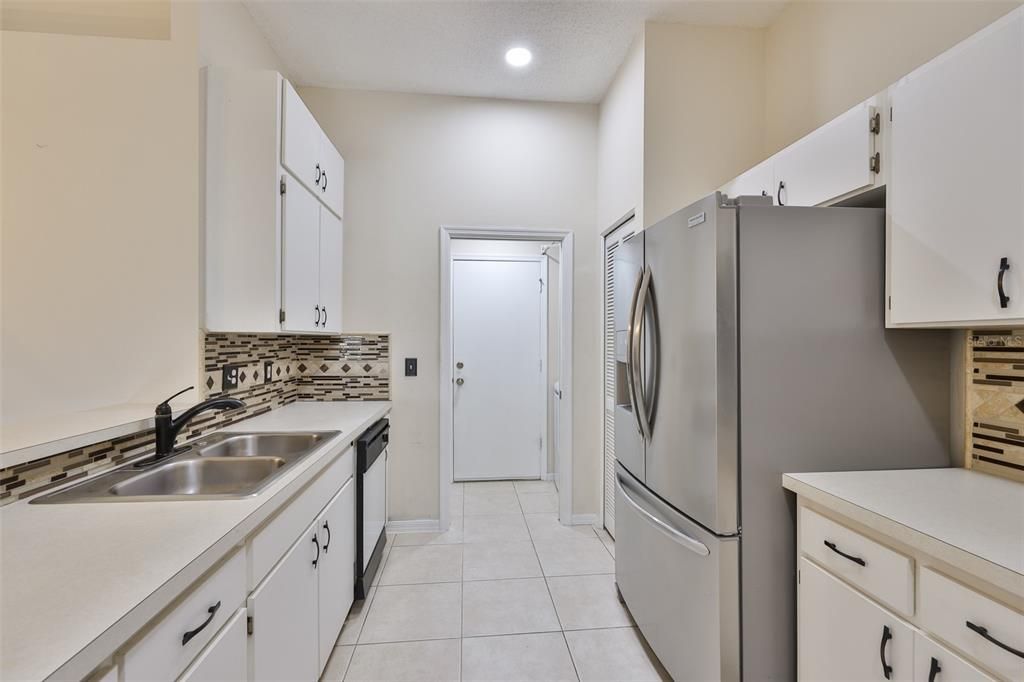 En Venta: $164,900 (2 camas, 2 baños, 1238 Pies cuadrados)