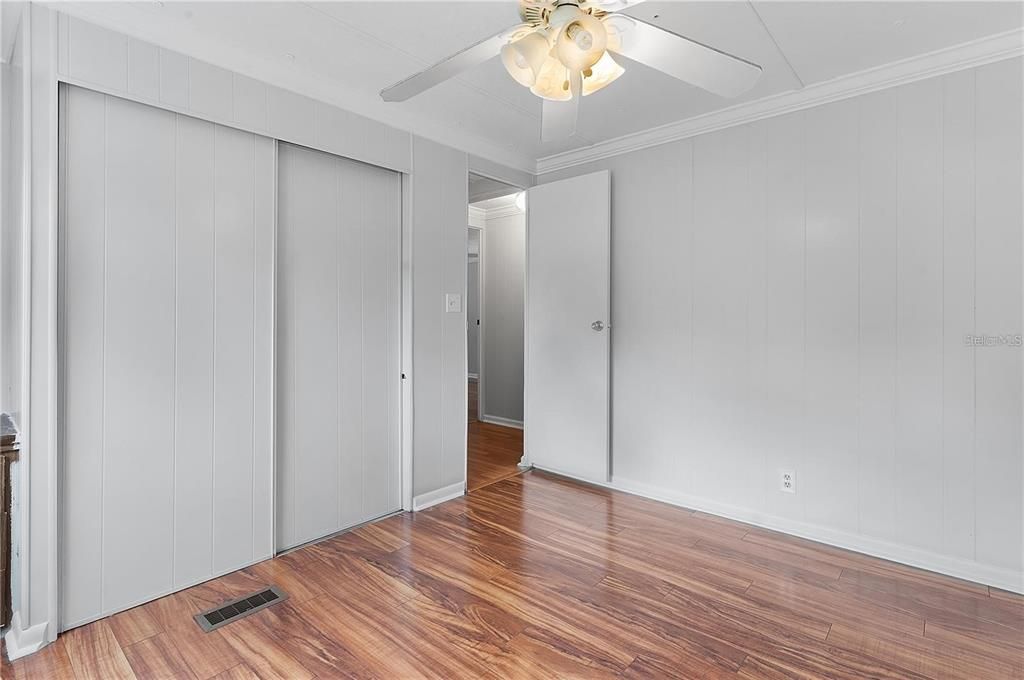 For Sale: $159,900 (3 beds, 2 baths, 1344 Square Feet)