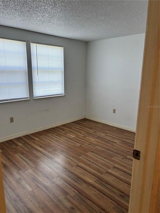 В аренду: $2,200 (3 спален, 2 ванн, 960 Квадратных фут)