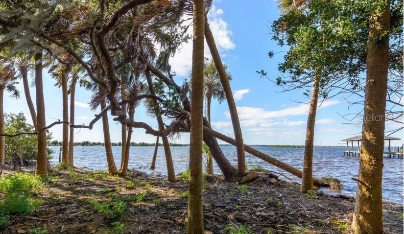 En Venta: $1,500,000 (1.29 acres)