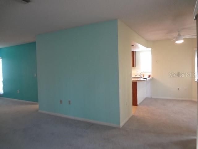 For Sale: $185,000 (2 beds, 2 baths, 1098 Square Feet)
