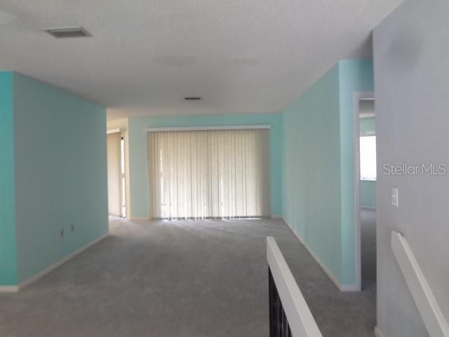 For Sale: $185,000 (2 beds, 2 baths, 1098 Square Feet)