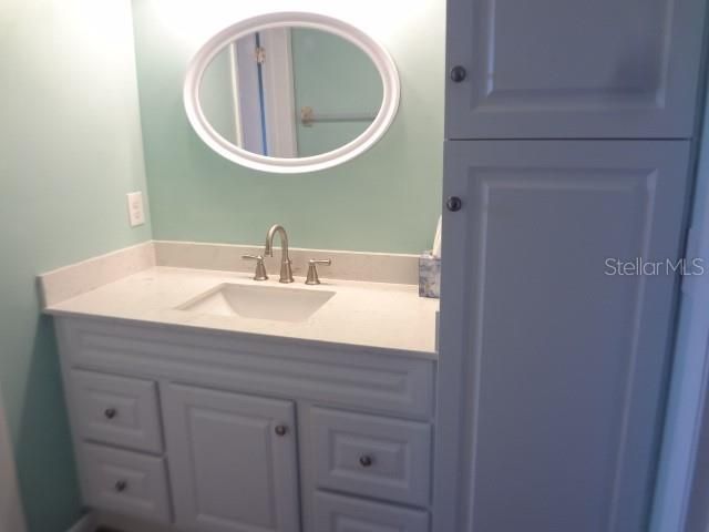 For Sale: $185,000 (2 beds, 2 baths, 1098 Square Feet)