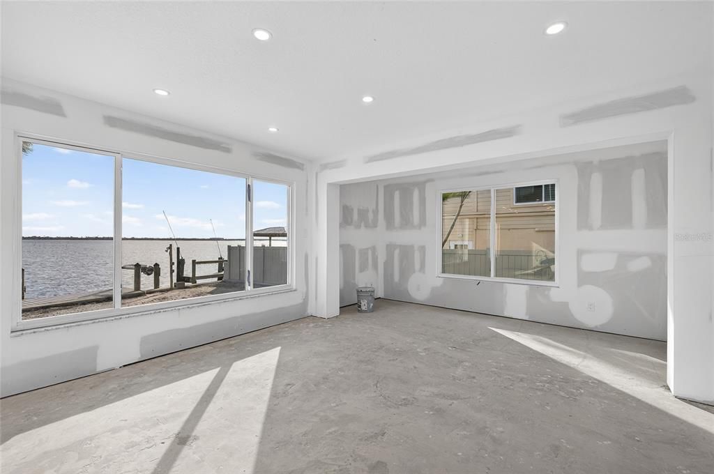 На продажу: $345,000 (2 спален, 1 ванн, 912 Квадратных фут)