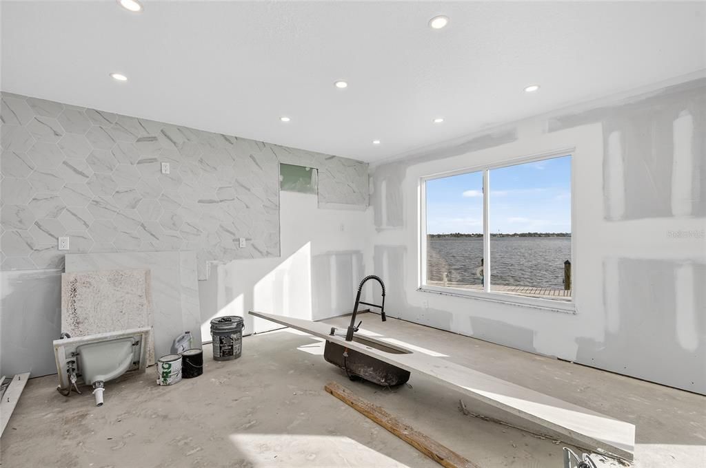 На продажу: $345,000 (2 спален, 1 ванн, 912 Квадратных фут)