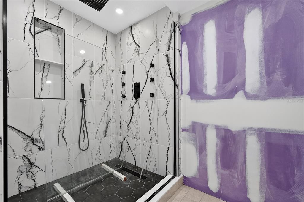 На продажу: $345,000 (2 спален, 1 ванн, 912 Квадратных фут)