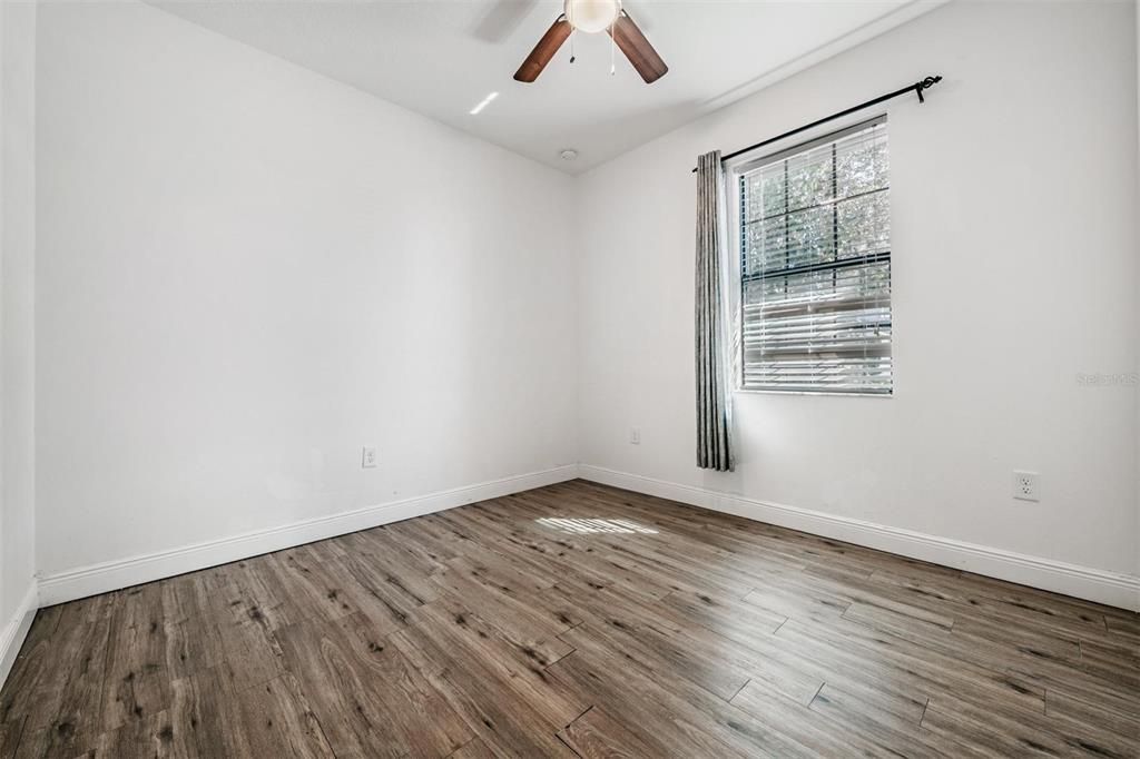 Active With Contract: $350,000 (3 beds, 2 baths, 1702 Square Feet)