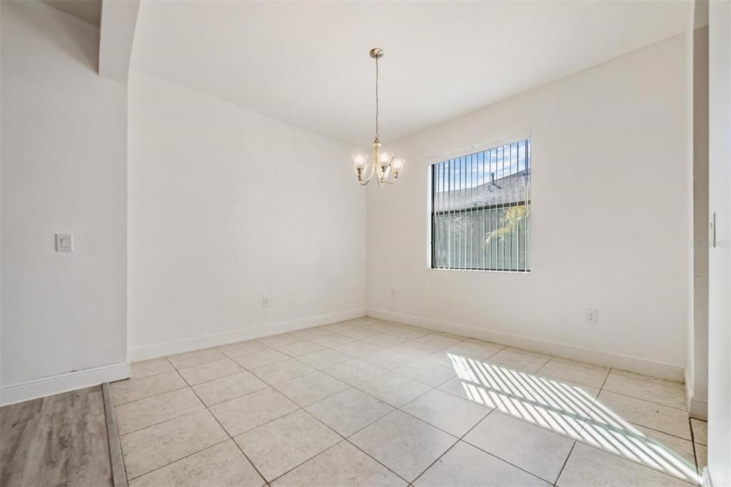 Active With Contract: $350,000 (3 beds, 2 baths, 1702 Square Feet)
