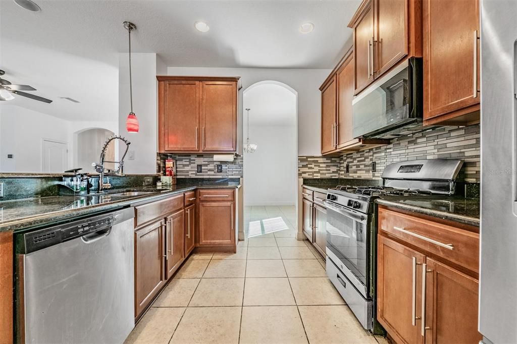 Active With Contract: $350,000 (3 beds, 2 baths, 1702 Square Feet)