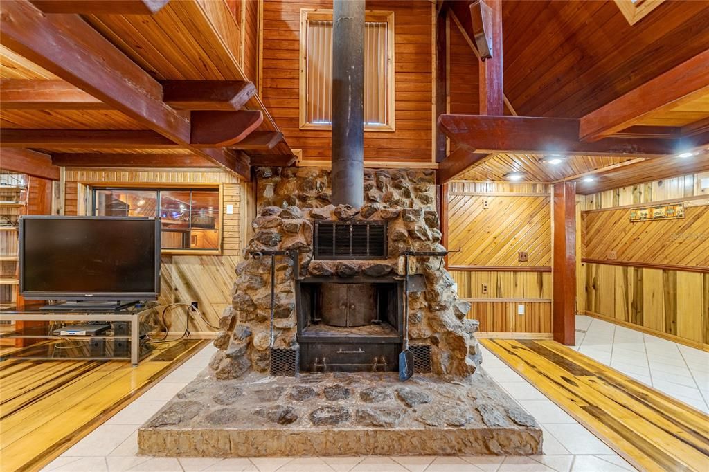 For Sale: $799,900 (4 beds, 3 baths, 2912 Square Feet)