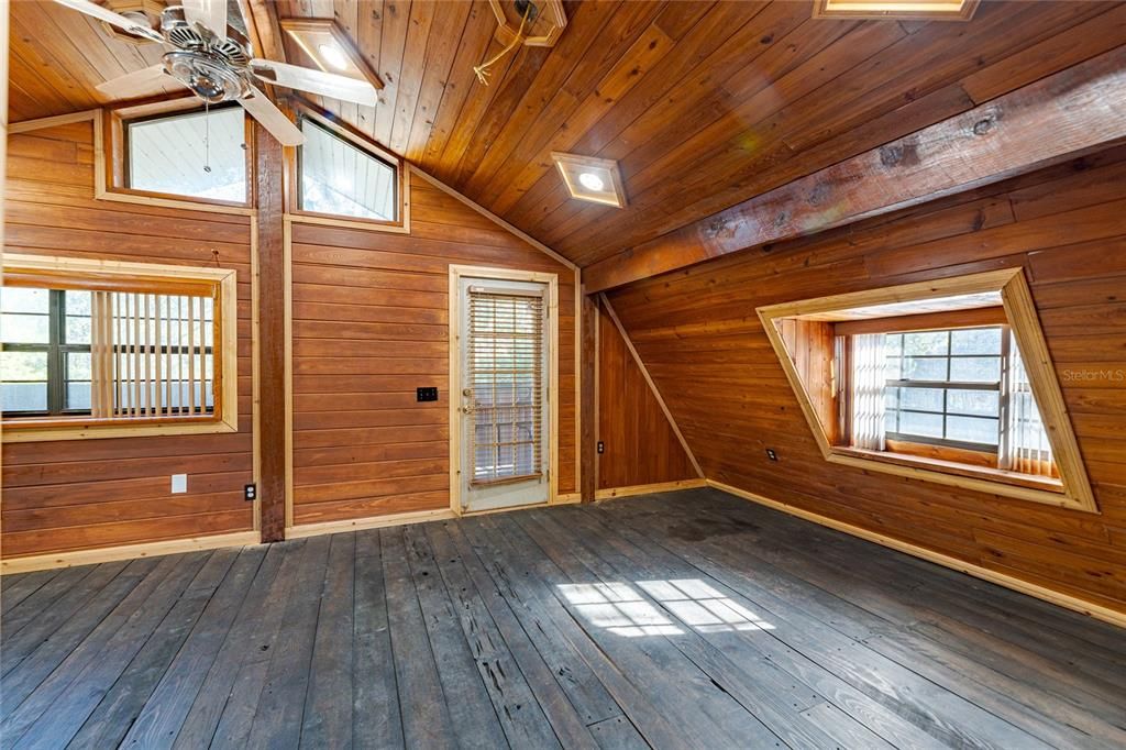 For Sale: $799,900 (4 beds, 3 baths, 2912 Square Feet)