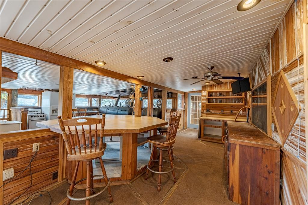 For Sale: $799,900 (4 beds, 3 baths, 2912 Square Feet)