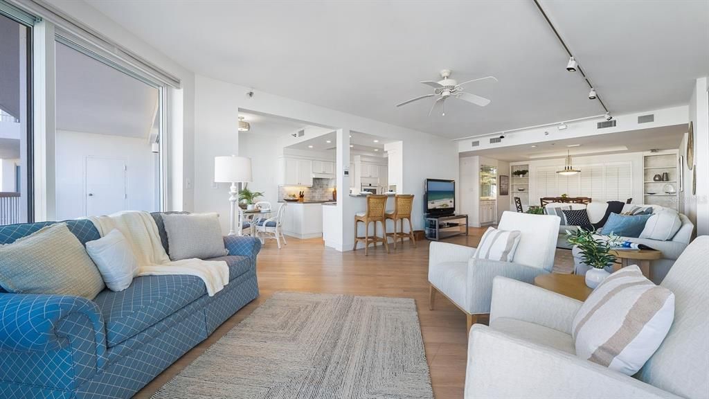 Active With Contract: $1,850,000 (3 beds, 3 baths, 2410 Square Feet)