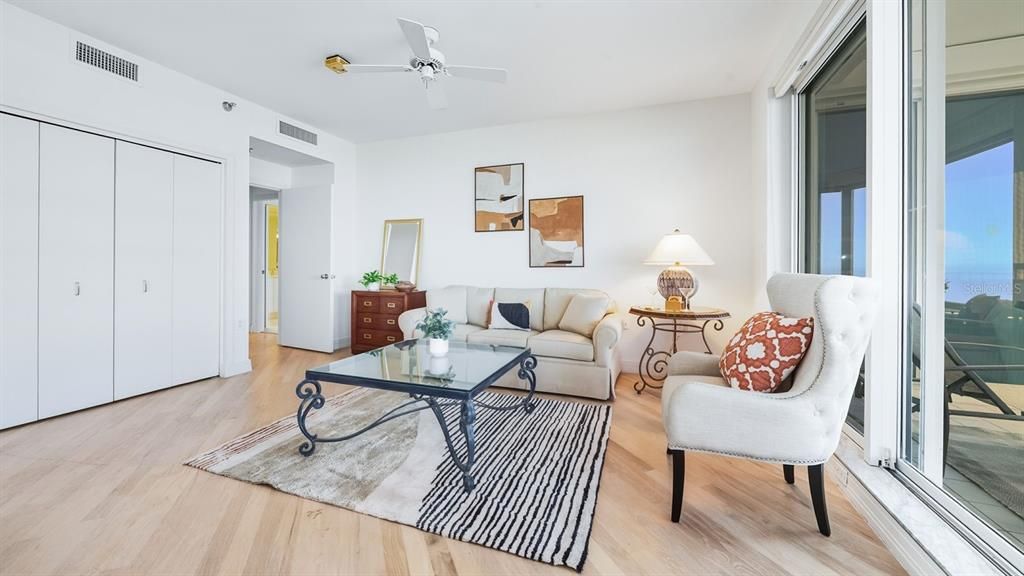 Active With Contract: $1,850,000 (3 beds, 3 baths, 2410 Square Feet)